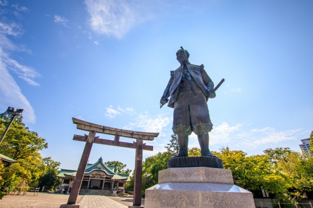 大阪の豊国神社にある豊臣秀吉の銅像